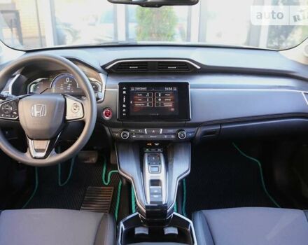 Сірий Хонда Клериті, об'ємом двигуна 1.5 л та пробігом 121 тис. км за 18500 $, фото 11 на Automoto.ua