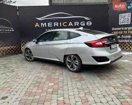 Серый Хонда Клерити, объемом двигателя 1.5 л и пробегом 183 тыс. км за 15800 $, фото 3 на Automoto.ua