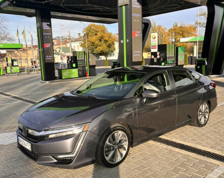 Серый Хонда Клерити, объемом двигателя 1.5 л и пробегом 118 тыс. км за 18000 $, фото 5 на Automoto.ua