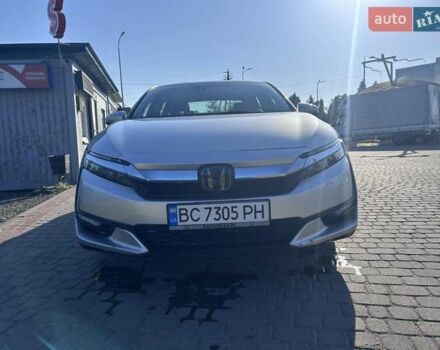 Серый Хонда Клерити, объемом двигателя 1.5 л и пробегом 182 тыс. км за 17700 $, фото 2 на Automoto.ua