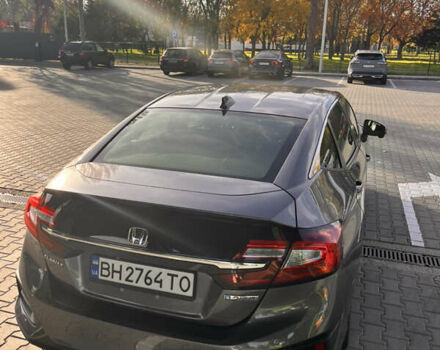 Серый Хонда Клерити, объемом двигателя 1.5 л и пробегом 118 тыс. км за 18000 $, фото 16 на Automoto.ua