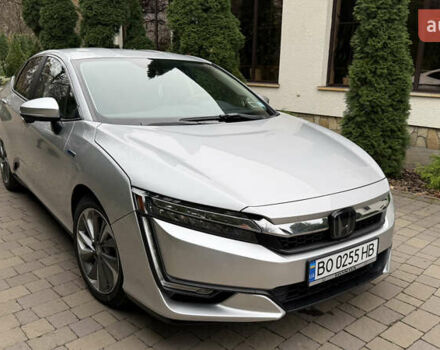 Сірий Хонда Клериті, об'ємом двигуна 1.5 л та пробігом 67 тис. км за 19000 $, фото 19 на Automoto.ua