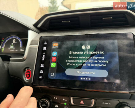 Сірий Хонда Клериті, об'ємом двигуна 1.5 л та пробігом 67 тис. км за 19000 $, фото 62 на Automoto.ua