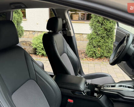 Сірий Хонда Клериті, об'ємом двигуна 1.5 л та пробігом 67 тис. км за 19000 $, фото 42 на Automoto.ua