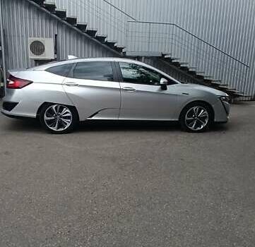 Серый Хонда Клерити, объемом двигателя 1.5 л и пробегом 208 тыс. км за 15100 $, фото 4 на Automoto.ua