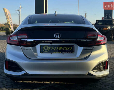 Сірий Хонда Клериті, об'ємом двигуна 1.5 л та пробігом 208 тис. км за 17200 $, фото 5 на Automoto.ua