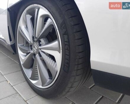 Сірий Хонда Клериті, об'ємом двигуна 1.5 л та пробігом 130 тис. км за 19800 $, фото 10 на Automoto.ua