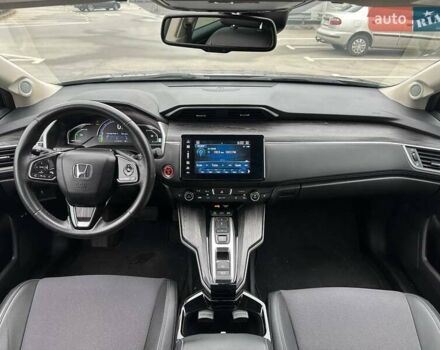 Серый Хонда Клерити, объемом двигателя 1.5 л и пробегом 106 тыс. км за 16990 $, фото 11 на Automoto.ua