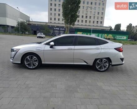 Сірий Хонда Клериті, об'ємом двигуна 1.5 л та пробігом 130 тис. км за 19800 $, фото 8 на Automoto.ua