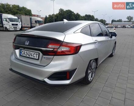 Сірий Хонда Клериті, об'ємом двигуна 1.5 л та пробігом 130 тис. км за 19800 $, фото 4 на Automoto.ua