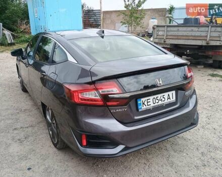 Серый Хонда Клерити, объемом двигателя 1.5 л и пробегом 200 тыс. км за 17800 $, фото 2 на Automoto.ua