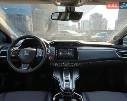 Серый Хонда Клерити, объемом двигателя 1.5 л и пробегом 106 тыс. км за 16490 $, фото 13 на Automoto.ua