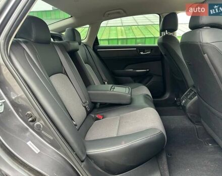 Серый Хонда Клерити, объемом двигателя 1.5 л и пробегом 106 тыс. км за 16990 $, фото 9 на Automoto.ua