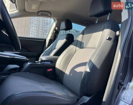 Серый Хонда Клерити, объемом двигателя 1.5 л и пробегом 106 тыс. км за 16490 $, фото 9 на Automoto.ua