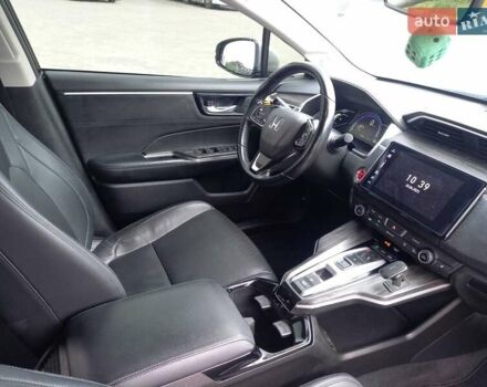 Сірий Хонда Клериті, об'ємом двигуна 1.5 л та пробігом 130 тис. км за 19800 $, фото 22 на Automoto.ua