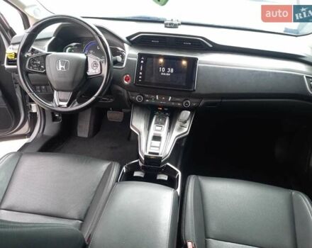 Сірий Хонда Клериті, об'ємом двигуна 1.5 л та пробігом 130 тис. км за 19800 $, фото 16 на Automoto.ua