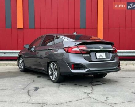 Серый Хонда Клерити, объемом двигателя 1.5 л и пробегом 106 тыс. км за 16990 $, фото 4 на Automoto.ua