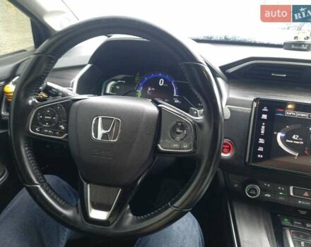 Сірий Хонда Клериті, об'ємом двигуна 1.5 л та пробігом 130 тис. км за 19800 $, фото 27 на Automoto.ua