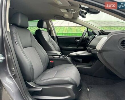 Серый Хонда Клерити, объемом двигателя 1.5 л и пробегом 106 тыс. км за 16990 $, фото 10 на Automoto.ua