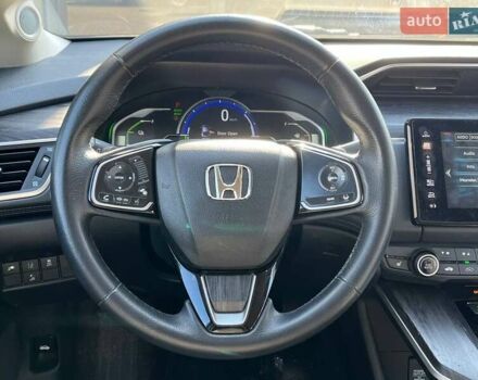 Серый Хонда Клерити, объемом двигателя 1.5 л и пробегом 106 тыс. км за 16490 $, фото 15 на Automoto.ua