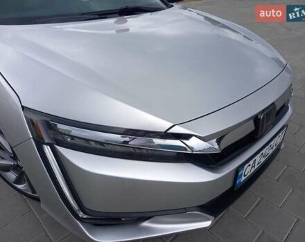 Сірий Хонда Клериті, об'ємом двигуна 1.5 л та пробігом 130 тис. км за 19800 $, фото 6 на Automoto.ua