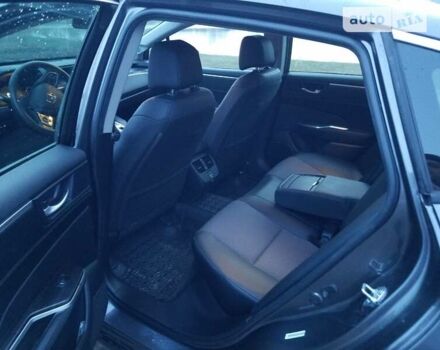 Серый Хонда Клерити, объемом двигателя 1.5 л и пробегом 119 тыс. км за 18599 $, фото 12 на Automoto.ua