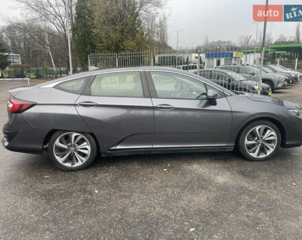 Серый Хонда Клерити, объемом двигателя 1.5 л и пробегом 48 тыс. км за 21500 $, фото 3 на Automoto.ua