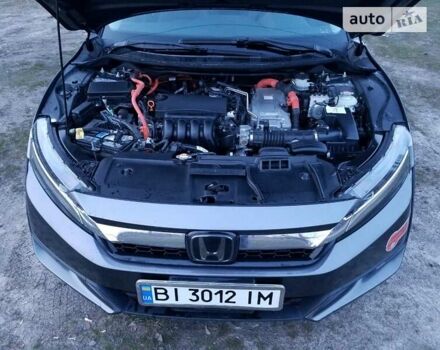 Серый Хонда Клерити, объемом двигателя 1.5 л и пробегом 119 тыс. км за 18599 $, фото 9 на Automoto.ua