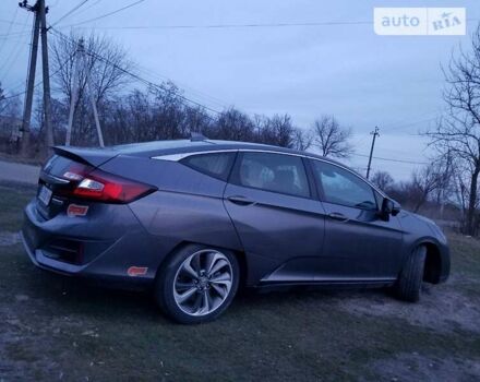 Серый Хонда Клерити, объемом двигателя 1.5 л и пробегом 119 тыс. км за 18599 $, фото 4 на Automoto.ua