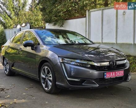 Серый Хонда Клерити, объемом двигателя 1.5 л и пробегом 27 тыс. км за 20900 $, фото 1 на Automoto.ua