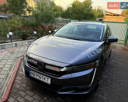 Сірий Хонда Клериті, об'ємом двигуна 1.5 л та пробігом 161 тис. км за 18100 $, фото 1 на Automoto.ua