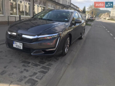 Серый Хонда Клерити, объемом двигателя 1.5 л и пробегом 198 тыс. км за 15500 $, фото 1 на Automoto.ua