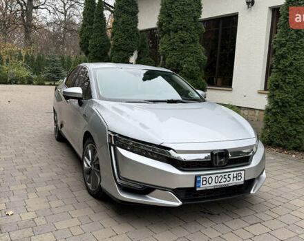 Серый Хонда Клерити, объемом двигателя 1.5 л и пробегом 67 тыс. км за 19000 $, фото 1 на Automoto.ua