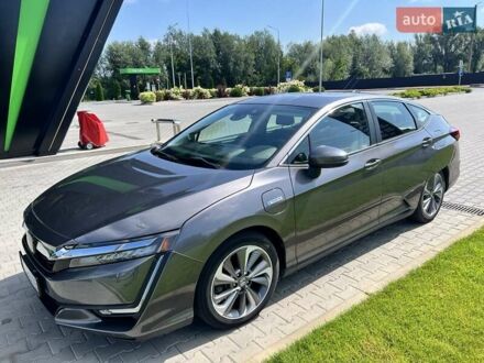 Хонда Клерити 2018 в Нетешине на Automoto.ua Серый Хонда Клерити, объемом двигателя 1.5 л и пробегом 152 тыс. км за 15700 $, фото 1 на Automoto.ua