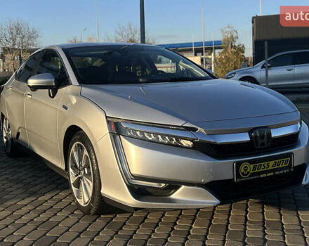 Серый Хонда Клерити, объемом двигателя 1.5 л и пробегом 208 тыс. км за 17200 $, фото 1 на Automoto.ua