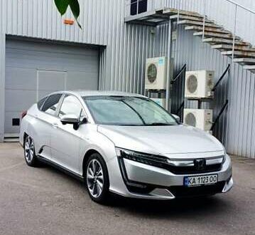 Серый Хонда Клерити, объемом двигателя 1.5 л и пробегом 208 тыс. км за 15100 $, фото 1 на Automoto.ua