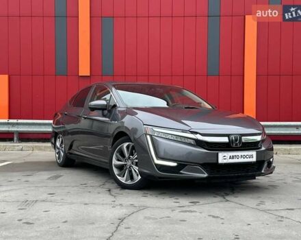 Серый Хонда Клерити, объемом двигателя 1.5 л и пробегом 106 тыс. км за 16990 $, фото 1 на Automoto.ua