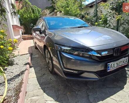 Серый Хонда Клерити, объемом двигателя 1.5 л и пробегом 99 тыс. км за 18200 $, фото 1 на Automoto.ua