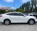 Белый Хонда Кросстур, объемом двигателя 2.4 л и пробегом 208 тыс. км за 11999 $, фото 7 на Automoto.ua
