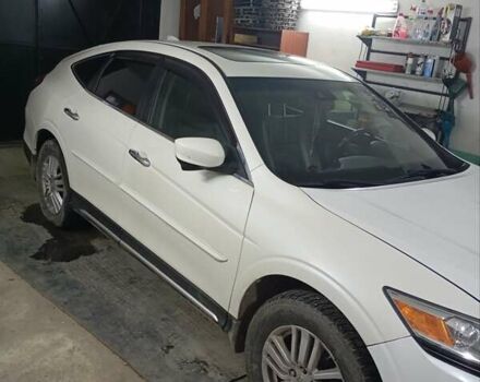 Белый Хонда Кросстур, объемом двигателя 2.4 л и пробегом 204 тыс. км за 11100 $, фото 1 на Automoto.ua