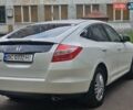 Білий Хонда Кросстур, об'ємом двигуна 2.4 л та пробігом 217 тис. км за 12900 $, фото 1 на Automoto.ua