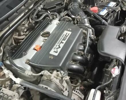 Белый Хонда Кросстур, объемом двигателя 2.4 л и пробегом 204 тыс. км за 11100 $, фото 6 на Automoto.ua