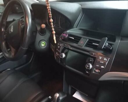 Белый Хонда Кросстур, объемом двигателя 2.4 л и пробегом 204 тыс. км за 11100 $, фото 19 на Automoto.ua