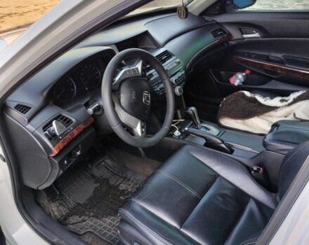 Білий Хонда Кросстур, об'ємом двигуна 2.4 л та пробігом 208 тис. км за 11600 $, фото 6 на Automoto.ua