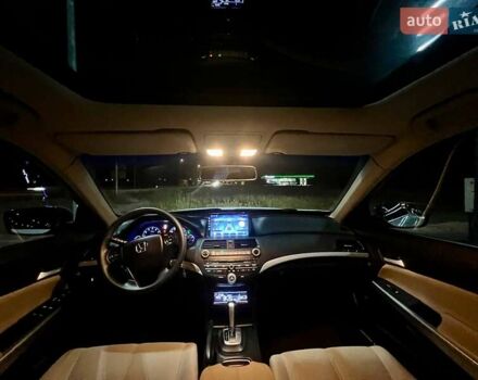 Білий Хонда Кросстур, об'ємом двигуна 2.4 л та пробігом 147 тис. км за 14000 $, фото 8 на Automoto.ua