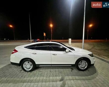 Білий Хонда Кросстур, об'ємом двигуна 2.4 л та пробігом 147 тис. км за 14000 $, фото 4 на Automoto.ua