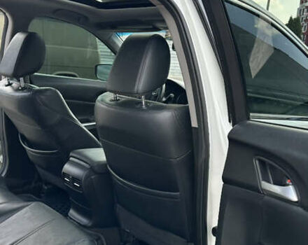 Белый Хонда Кросстур, объемом двигателя 2.4 л и пробегом 340 тыс. км за 12300 $, фото 16 на Automoto.ua