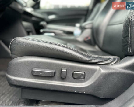 Білий Хонда Кросстур, об'ємом двигуна 2.35 л та пробігом 294 тис. км за 12950 $, фото 62 на Automoto.ua