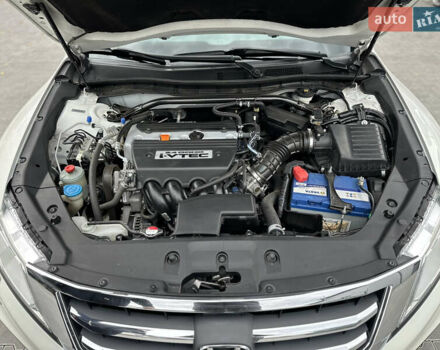 Білий Хонда Кросстур, об'ємом двигуна 2.35 л та пробігом 294 тис. км за 12950 $, фото 102 на Automoto.ua