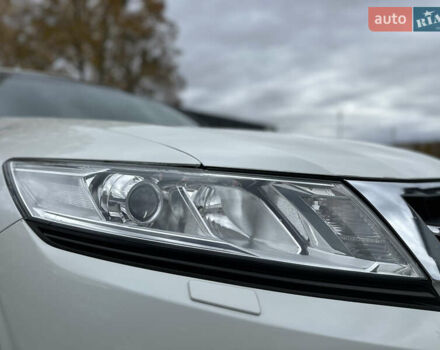 Білий Хонда Кросстур, об'ємом двигуна 2.35 л та пробігом 294 тис. км за 12950 $, фото 10 на Automoto.ua